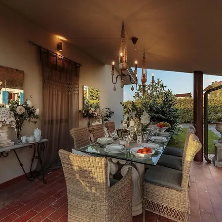 Villa Tuscan With Pool Near
