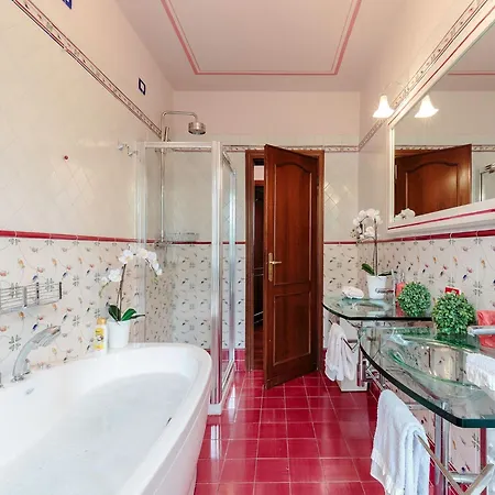Villa Tuscan With Pool Near *